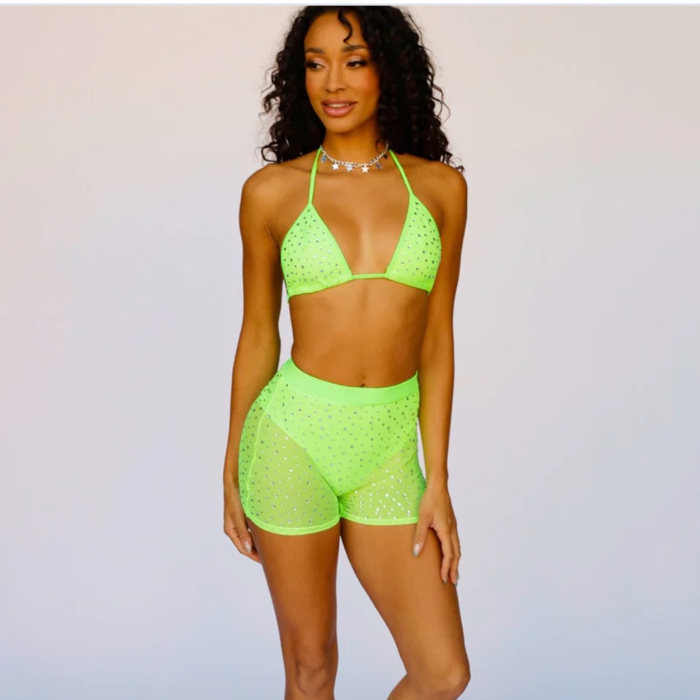 NWT- iHeartRaves Green 2 Piece set